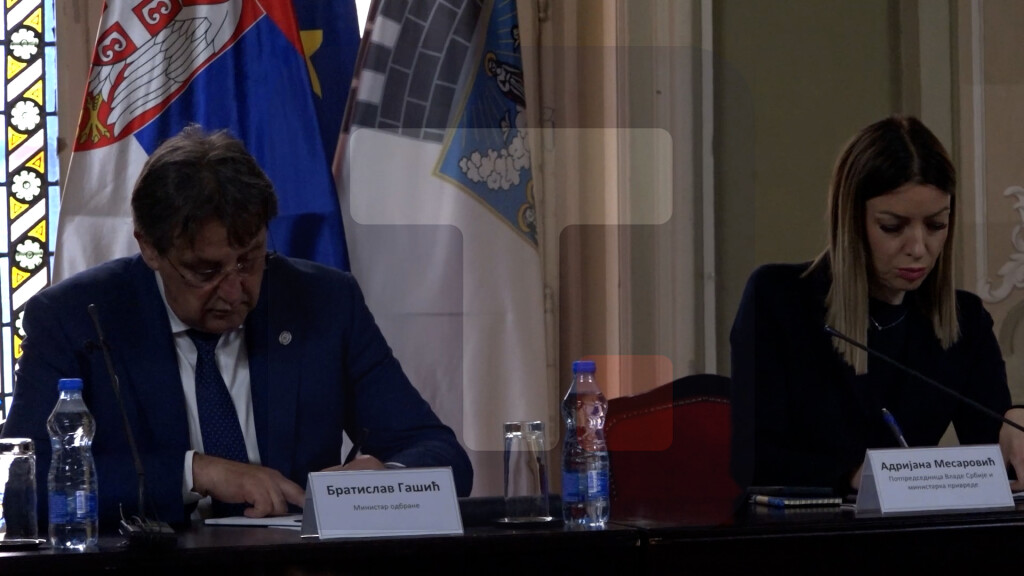 Sastanak ministra Gašića i ministarke Mesarović sa građanima zainteresovanim za zasnivanje radnog odnosa u Ministarstvu odbrane i Vojsci Srbije