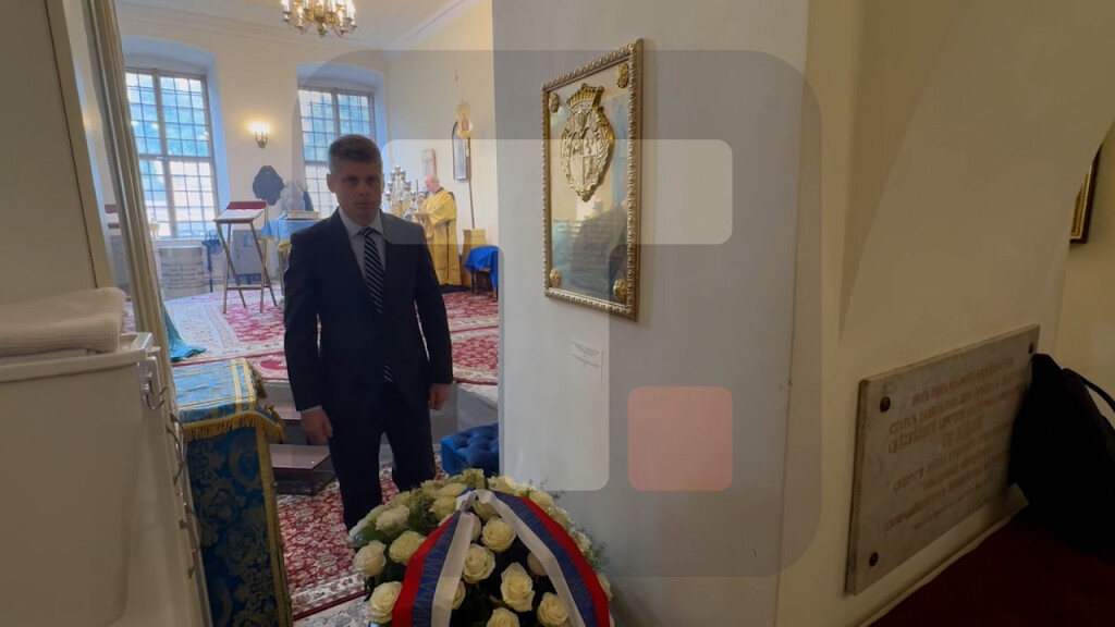 Gujon u Sankt Peterburgu položio venac na grob grofa Save Vladislavića