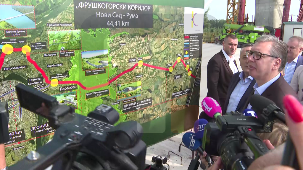 Vučić: Most važan za našu infrastrukturu, spajamo Novi Sad i Rumu