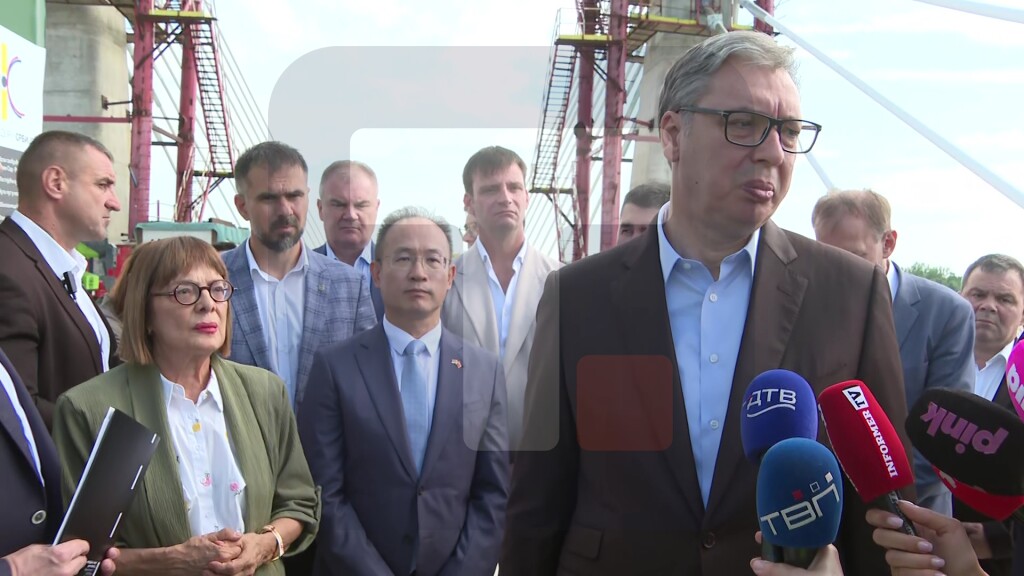 Vučić: Mi smo jedna od zemalja koja obavlja bolje održavanje autoputeva u Evropi, svetsko je čudo ako nađete rupu na našim putevima