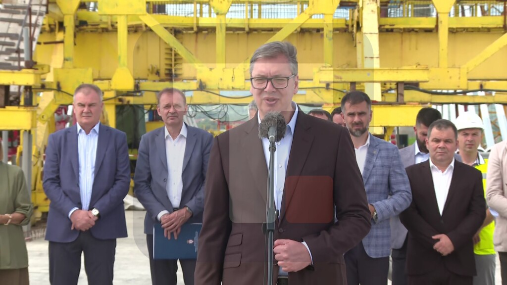 Vučić: U poslednjih 12 godina imamo više izgrađenih kilomketara nego u prethodnih 60 godina