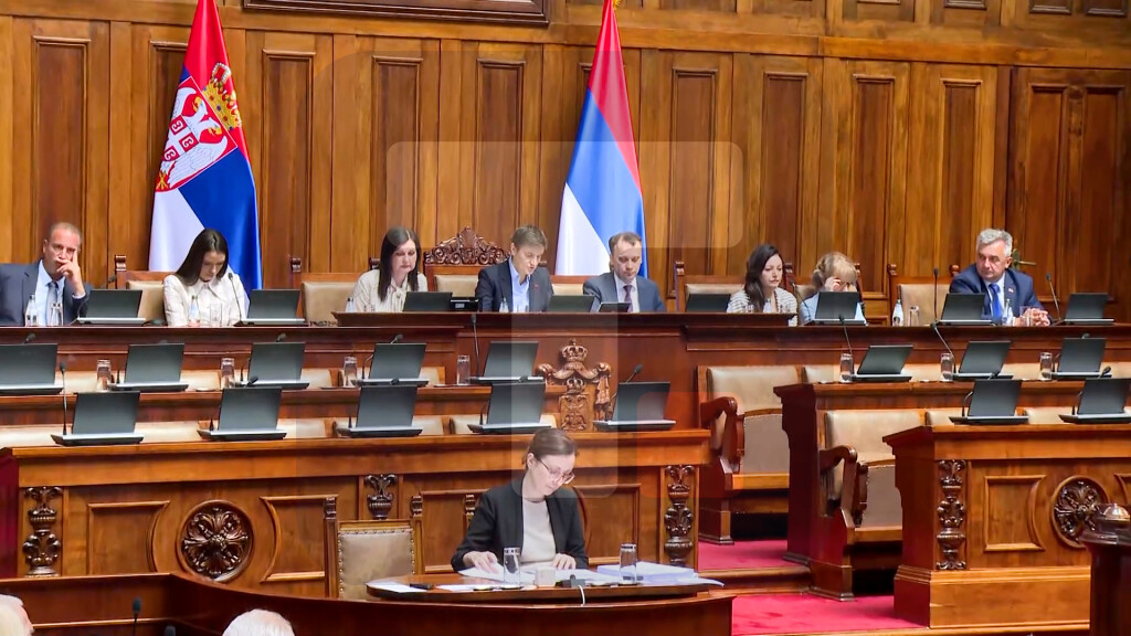 U Skupštini Srbije počelo glasanje o svim tačkama dnevnog reda vanrednog zasedanja