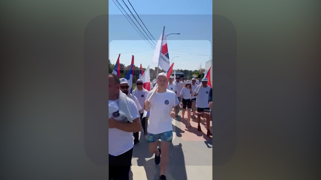 Grupa građana iz Aranđelovca peške krenula na skup 27. juna u Beogradu