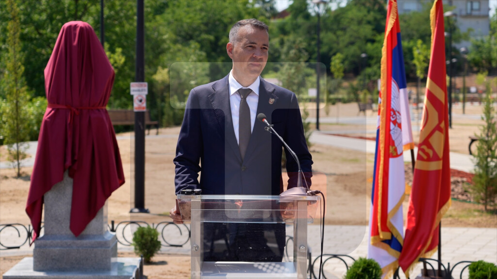 Manojlović: Ovaj park podigli smo u čast čoveka koji je voleo svoj kraj, svoje sugrađane i pre svega decu