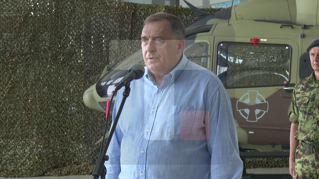 Dodik: Izvanredan prikaz Vojske Srbije, srpski narod može biti zadovoljan borbenom gotovošću