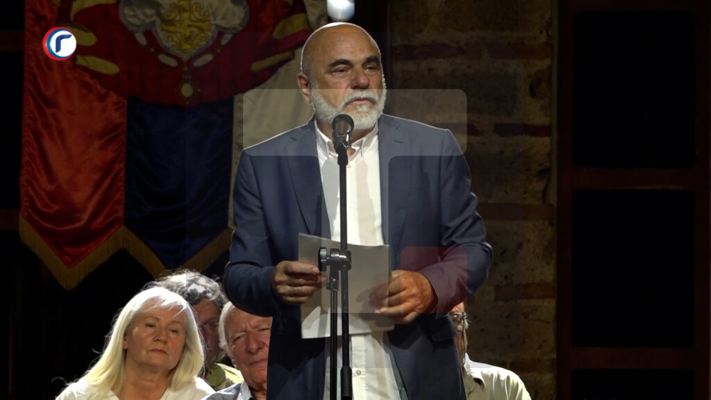 Nešić: Neka ovaj zlatni krst bude podsetnik na pobedu duha nad materijom