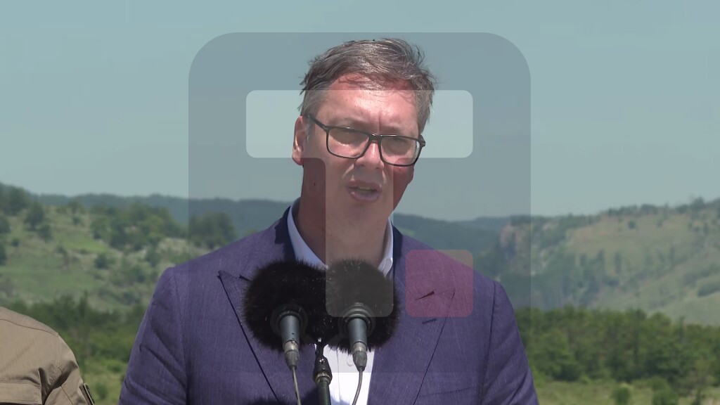 Vučić: Naša je komparativna prednost što kupujemo naoružanje i oruđe sa više strana