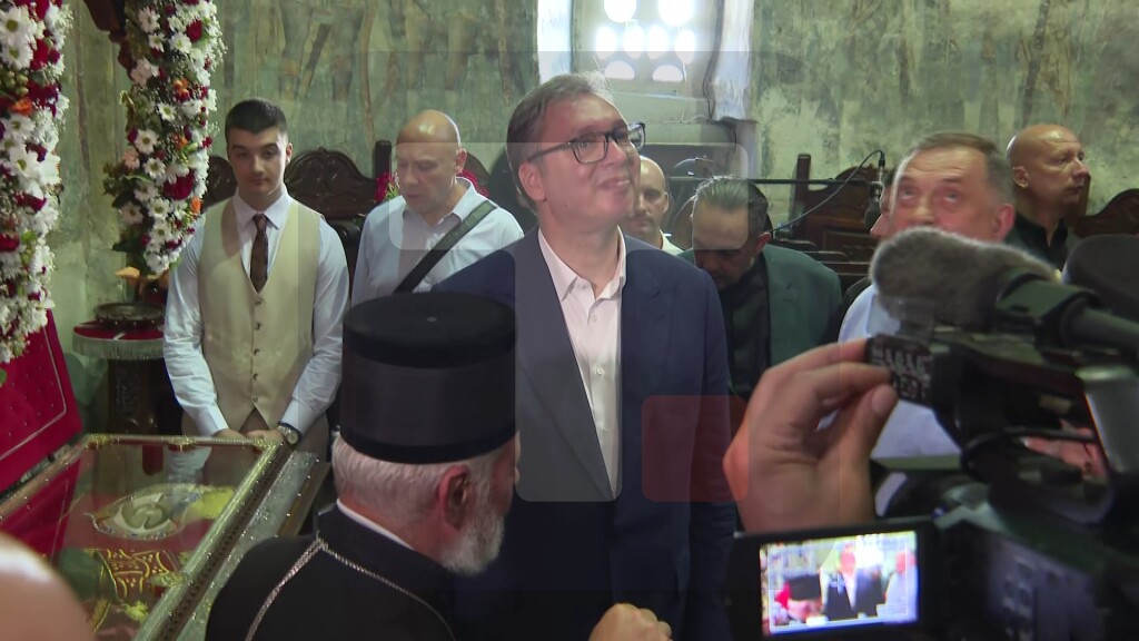 Predsednik Vučić u poseti manastiru Ravanica