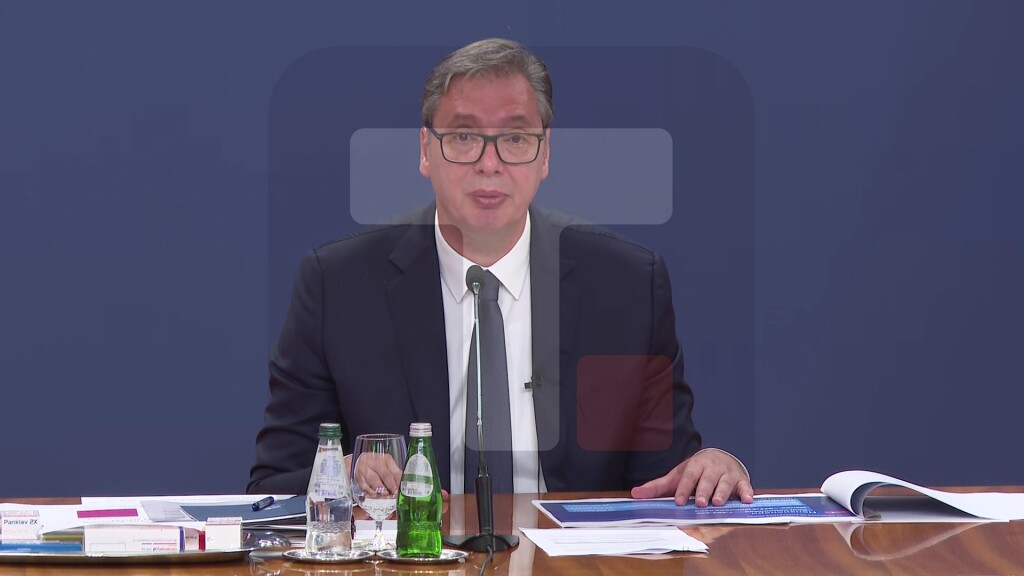 Vučić: Uredbu o energetski ugroženom kupcu produžavamo i posle prvog oktobra 2026. godine