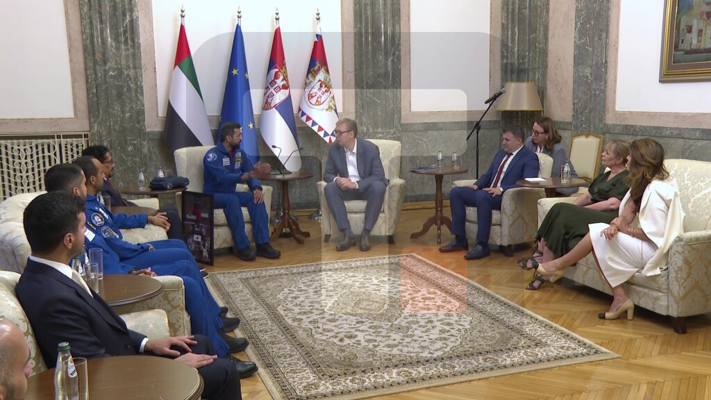 Sastanak Vučića sa ministrom omladine UAE i prvim arapskim astronautom Al Nejadijem