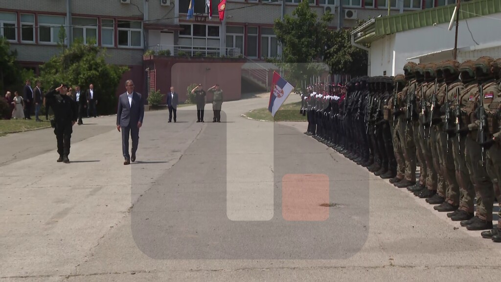 Pokazna vežba Žandarmerije u Lipovici, prisustvuje predsednik Vučić