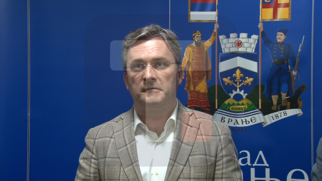 Selaković: Ministarstvo kulture će nastaviti sistemska i značajno veća ulaganja u savremeno stvaralaštvo kao i u kulturno nasleđe Grada Vranja