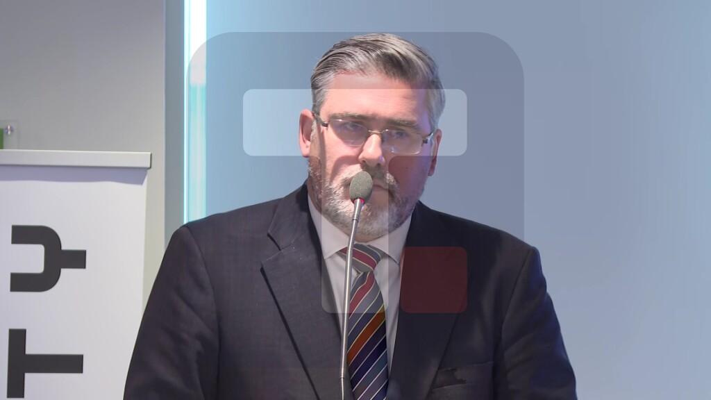 Starović: Pred Srbijom su najintenzivniji i najteži pregovori za otvaranje Klastera