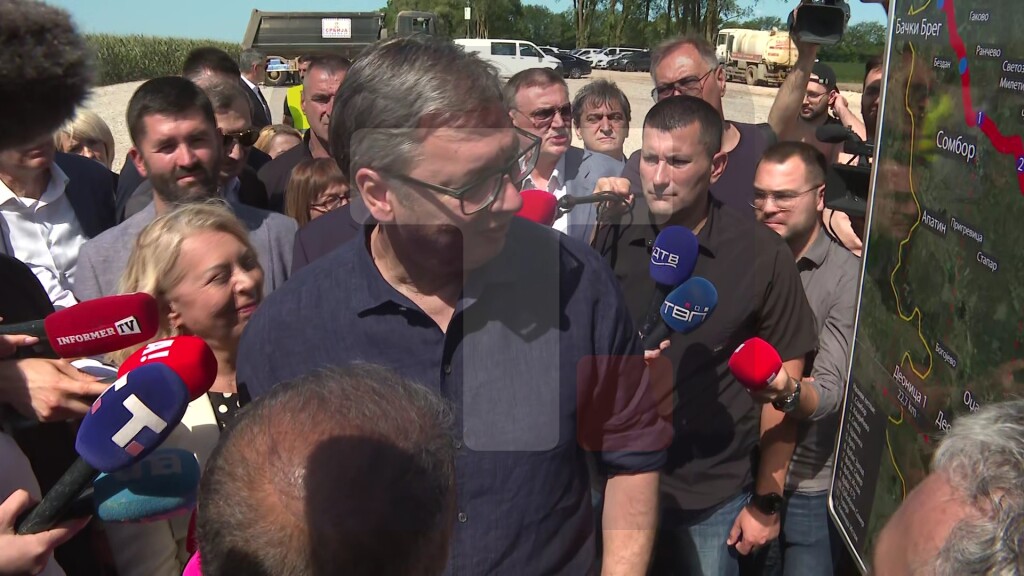 Vučić: "Osmeh Vojvodine" je jako važan za putnu infrastrukturu
