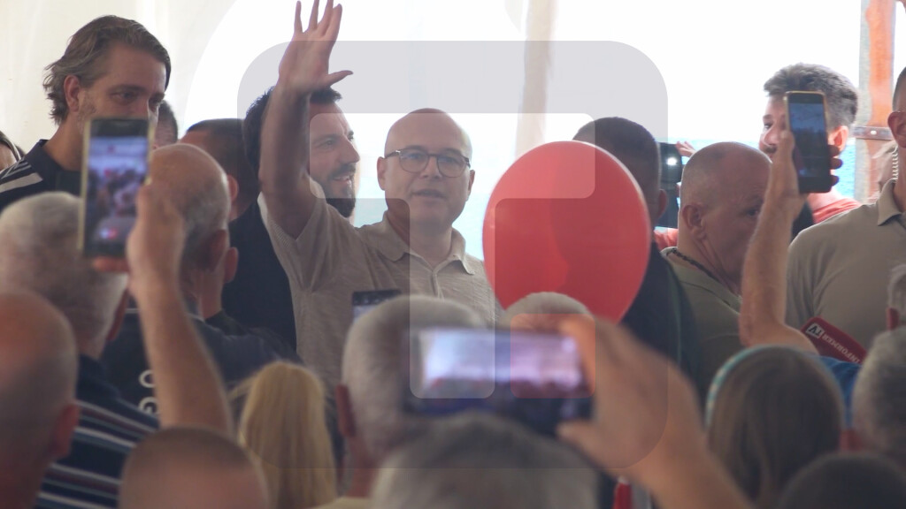 Vučević u poseti selu Dulene