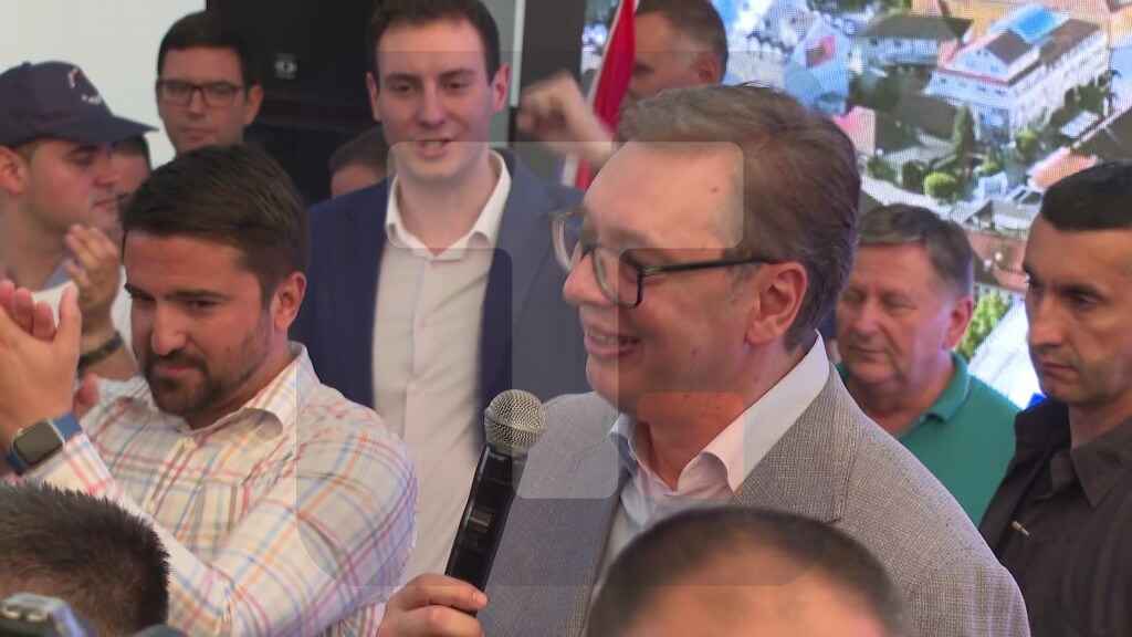 Vučić: Živela Srbija i da ih pobedimo najubedljivije do sada