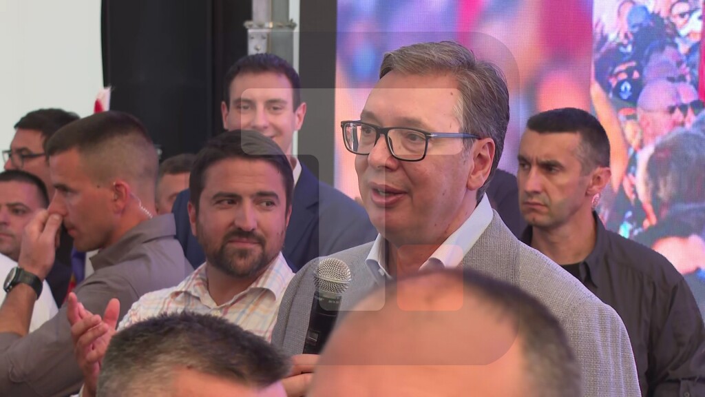 Vučić: Moramo da radimo još više, još bolje da Loznica bude neuporedivo bogatija