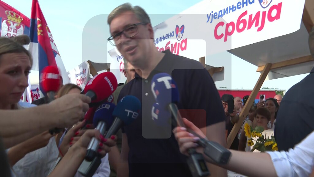 Vučić: Drago mi je što su se ljudi oslobodili straha