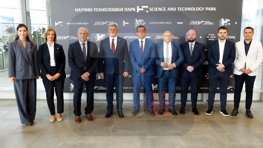 Balint i ministar za naučno-tehnološki razvoj i visoko obrazovanje Republike Srpske Draga Mastilović održali sastanak u Naučno-tehnološkom parku u Novom Sadu