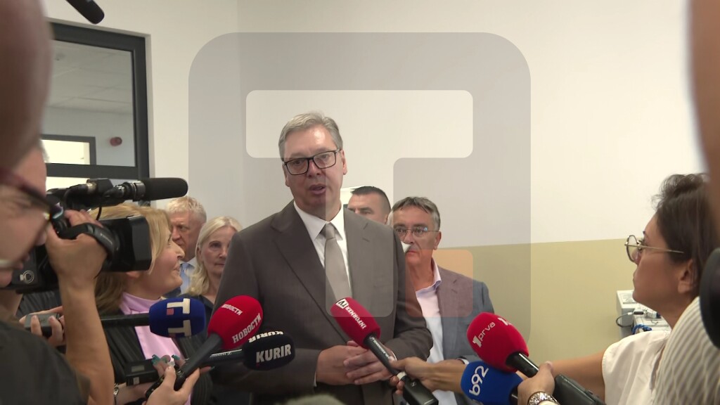 Vučić obilazi Regionalni trening centar za dualno obrazovanje u Svilajncu