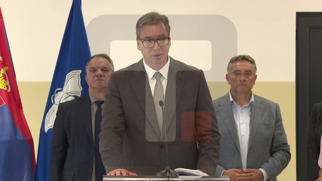 Vučić: Opremanje trening centra mora da se nastavi, želimo što veći broj dece da se ovde priprema za život