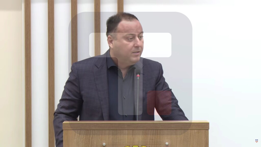 Čučković: Očigledno je da je posao sa lekovima nešto što je prožeto između republičkih organa i organa grada