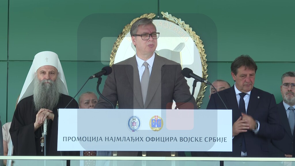 Vučić: Moramo da budemo dovoljno jaki da možemo da branimo i odbranimo našu zemlju