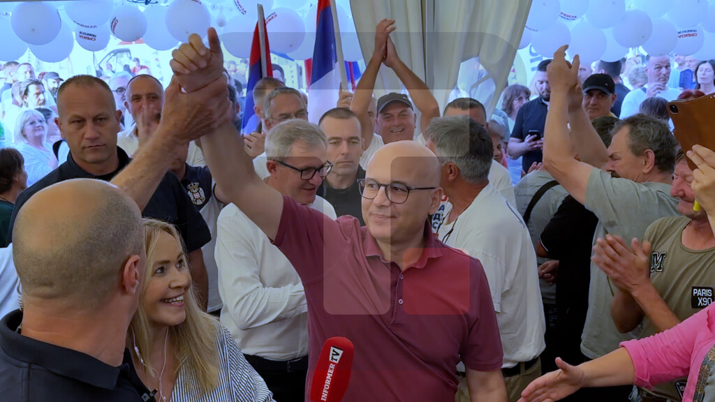 Vučević sa narodom u Bačkom Sokolcu