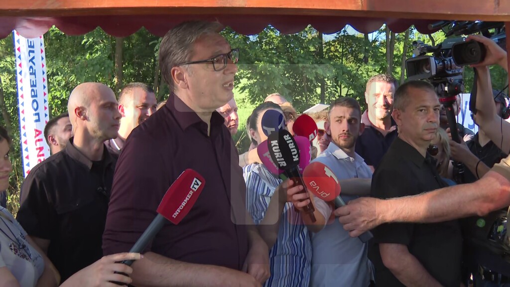 Vučić: Ako naša ekonomija bude rasla 3.5 posto mi problema nemamo, biće para koliko hoćete