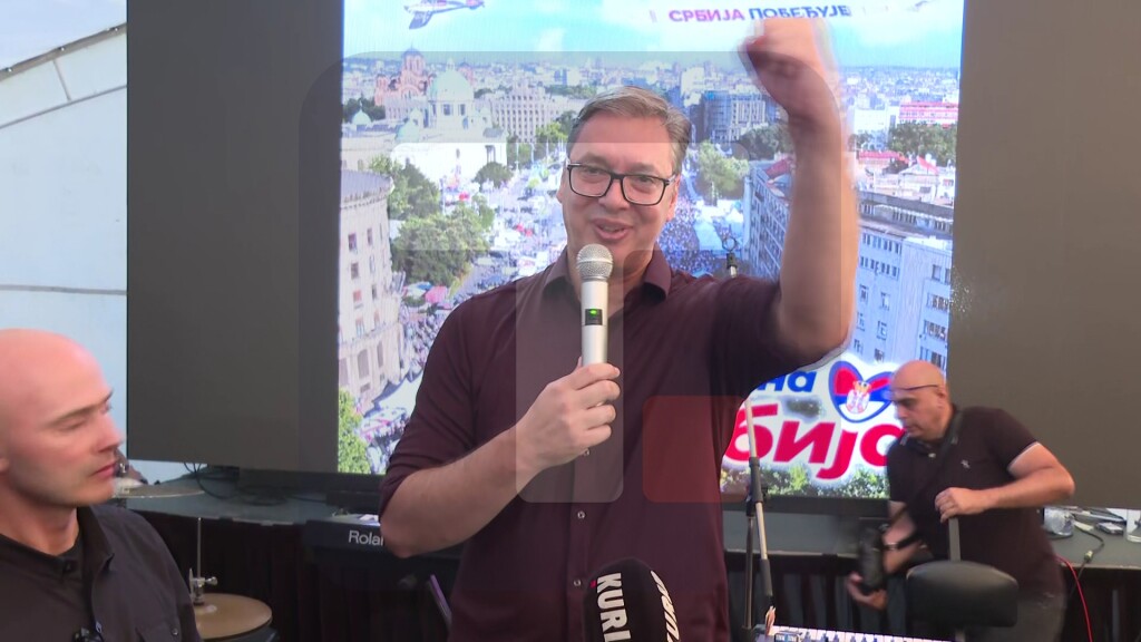 Vučić: Služio sam vam tako da mnogo noći nisam spavao, brinući brige Srpskog naroda