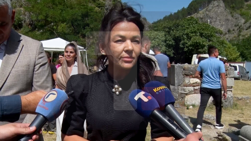 Parlić: Danas je ovaj narod svedočio i kršenju i ljudskih i verskih prava