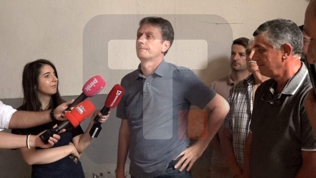 Glišić: Razgovaraću sa ministrom zdravlja o opremanju ambulante u selu Busur