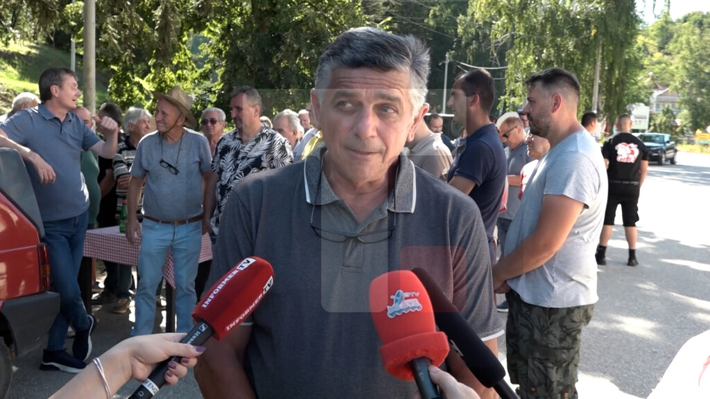 Tomić: Poslednjih godina je dosta ulagano u putnu infrastrukturu i seosku školu