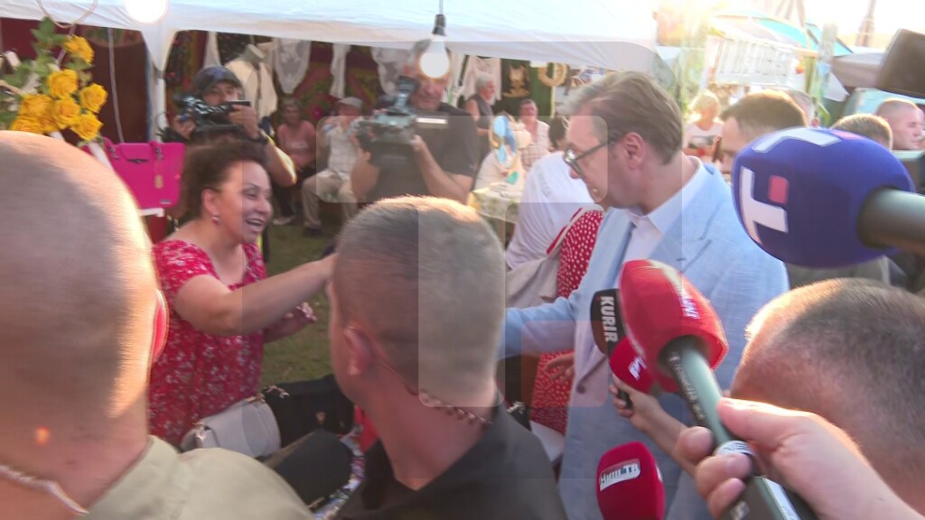 Vučić u Svrljigu na manifestaciji "Belmužijada“