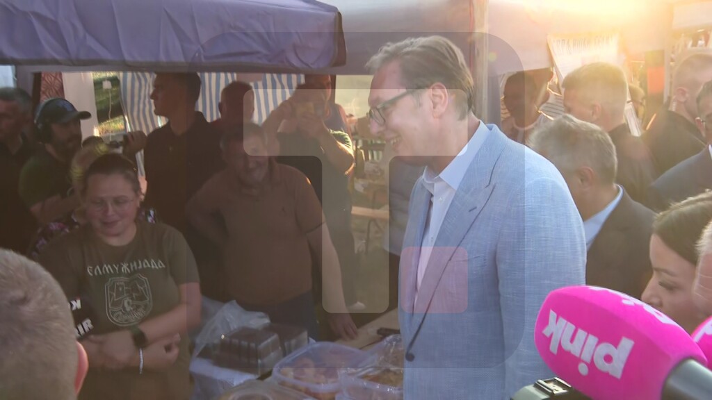 Vučić: Mnogo ljudi odlazi u velike gradove, moraćemo više da ulažemo u male krajeve, ovde su divni ljudi