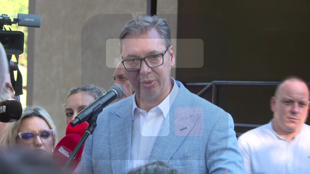 Vučić: Do sada imamo preko 12.000 prijava na portalu "Ko si bre ti?", rešili smo preko 4300 slučajeva