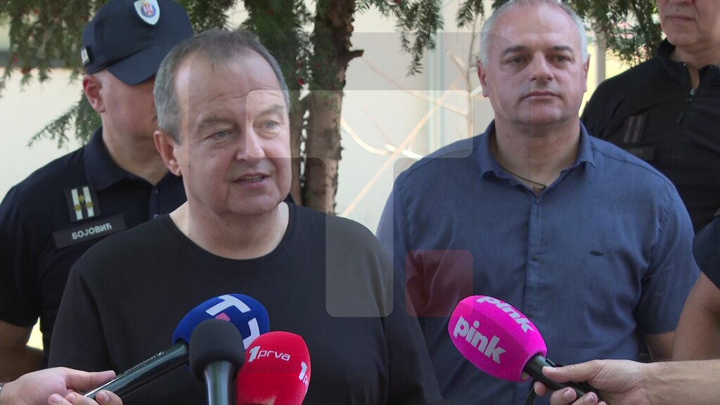 Dačić: Vodiči službenih pasa i službeni psi od velikog značaja za rešavanje krivičnih dela