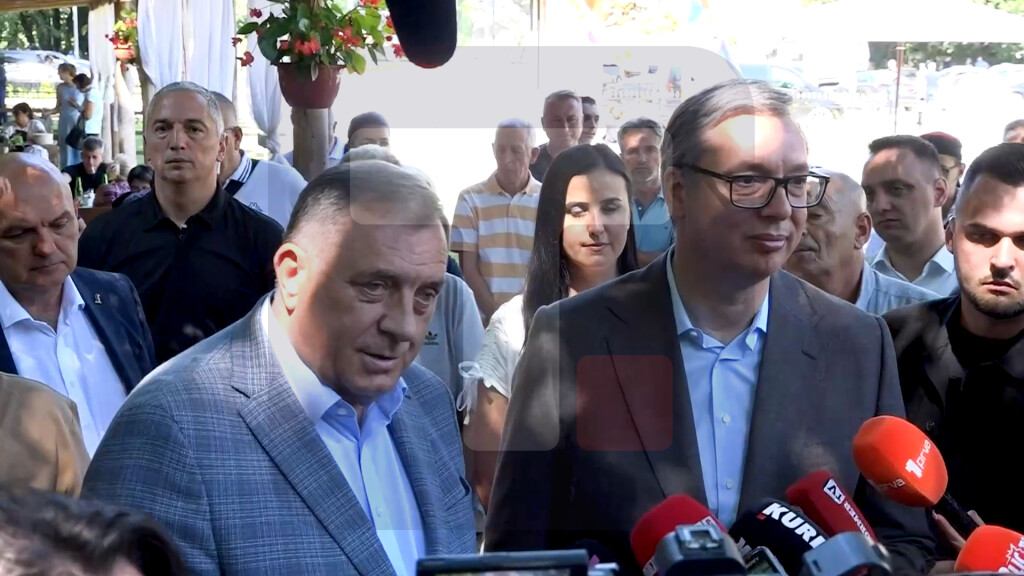 Dodik: Bošnjacima najviše odgovora slaba Srbija, najveći problem im je Vučić