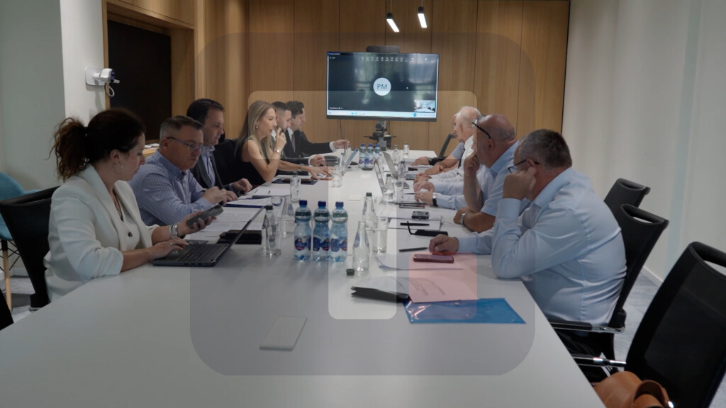 Đedović Handanović sa direktorima EPS-a o proizvodnji uglja i električne energije