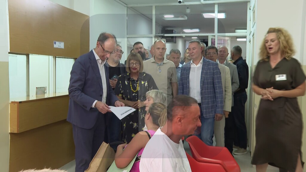 Macut u obišao dom zdravlja Šid