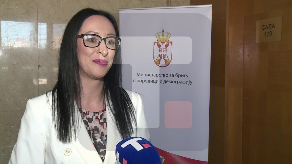 Žarić Kovačević: Neke od 53 majki će kupiti stanove, neke će izgraditi kuće i napraviti domove za svoje porodice