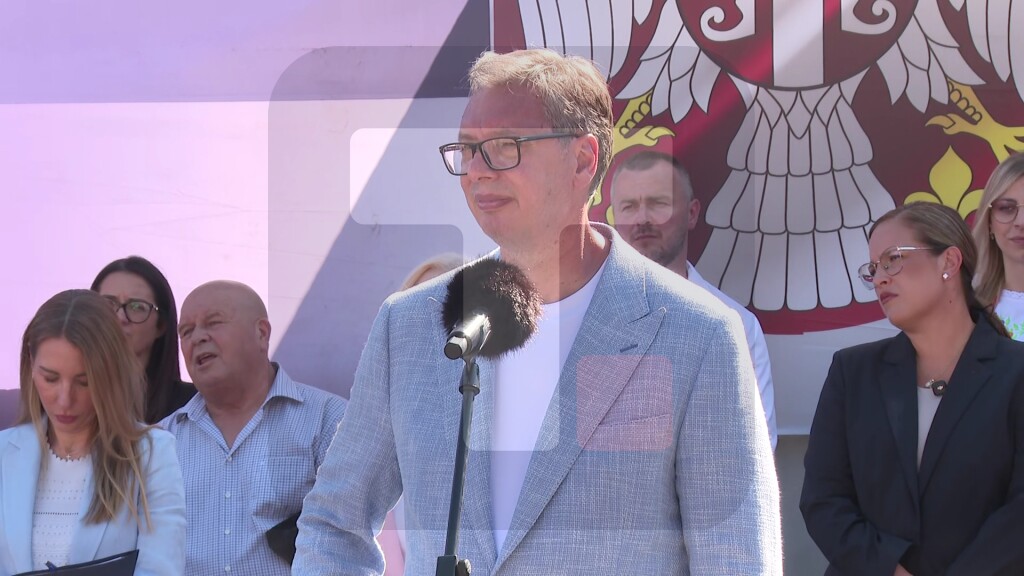Vučić: Trinaest i po kilometara asfalta košta četiri miliona evra