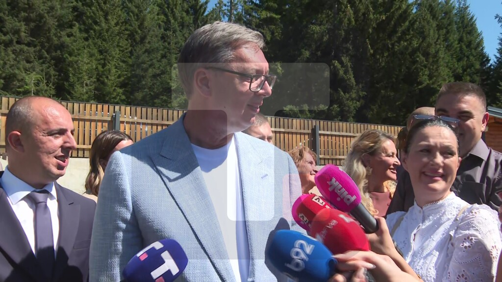 Vučić: Srbija, proporcionalno veličini, jedan od giganata u mehanizaciji za gašenje požara