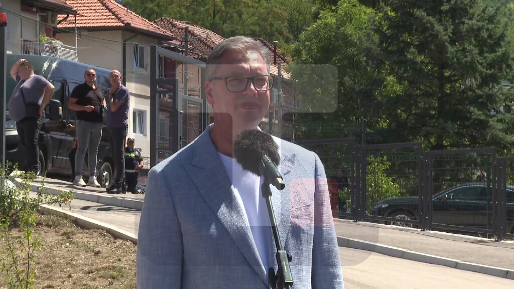 Vučić: Međunarodna zajednica nam nikada nije pomogla po pitanju izgradnje puteva