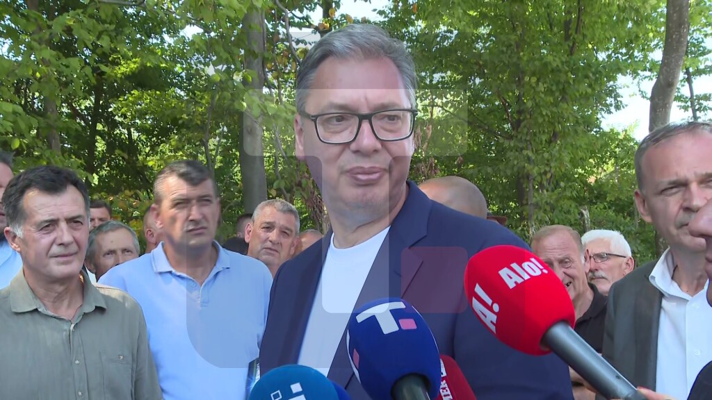 Vučić: Svuda imamo problem sa brojem radnika, ovo je težak posao, svi žele da rade po kancelarijama