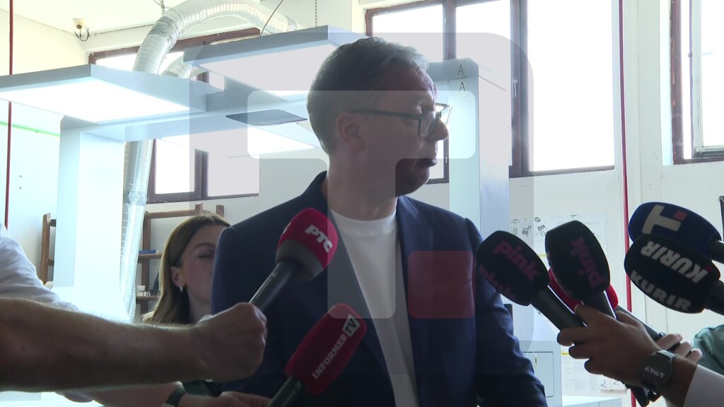 Vučić: Moramo da radimo više, da radimo posvećenije, da se borimo više, i to ćemo da činimo u budućnosti