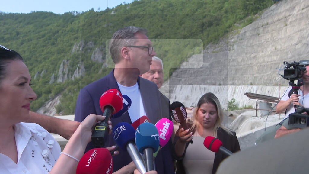 Vučić: Ponosan sam na dosadašnji rad, najvažnije mi je da omogućimo pristup električnoj energiji
