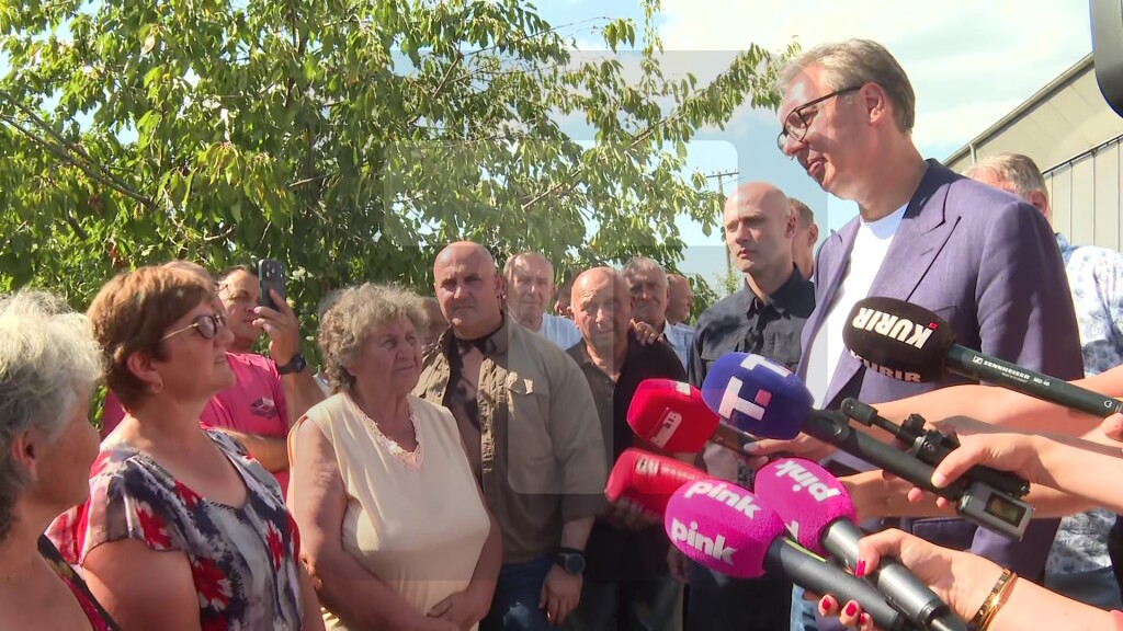 Vučić: Nikada se nisam stideo svoga truda, rada i pokupaja