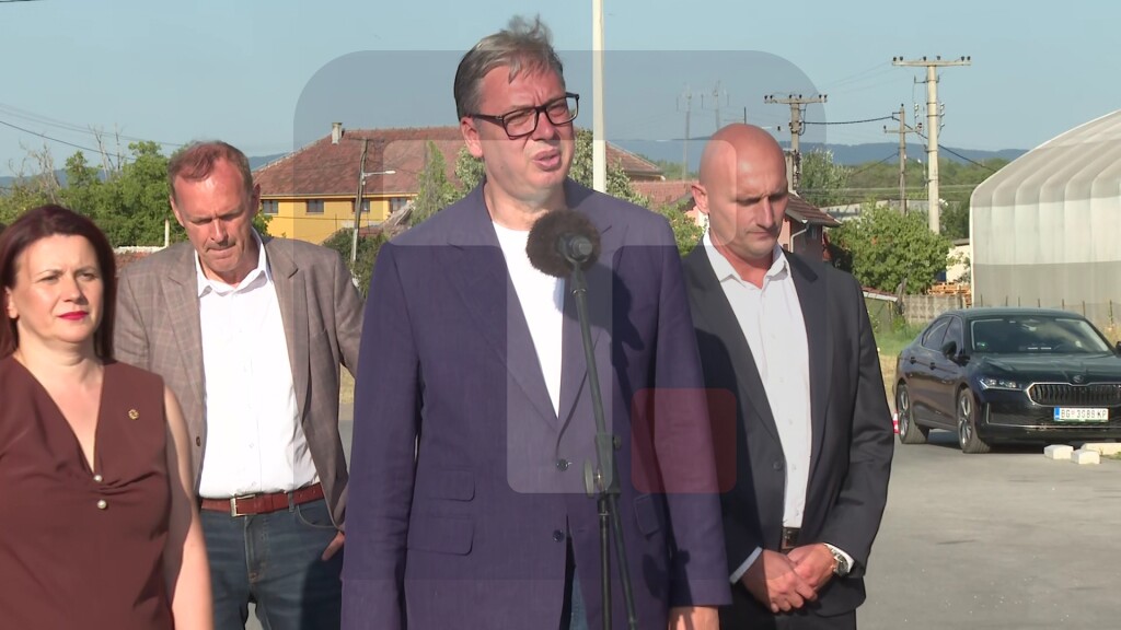 Vučić: Nastavićemo sa radovima na industrijskoj zoni Dobričevo, vrtiću i školi