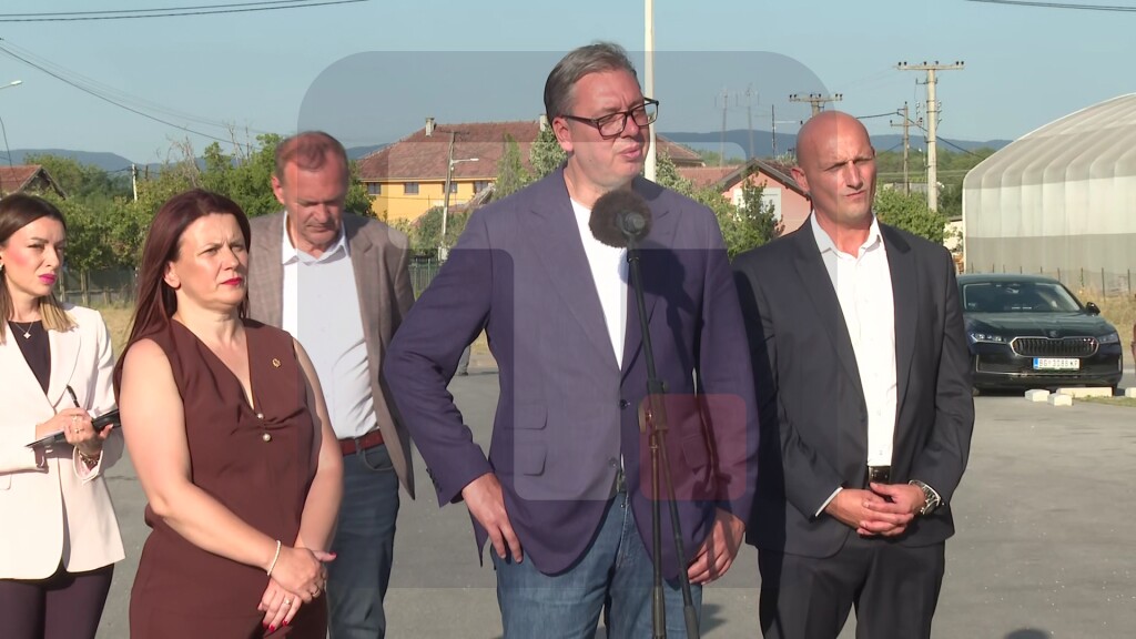 Vučić: Ono što vi mene tražite da isptlatim lične dohotke od pre 26 godina